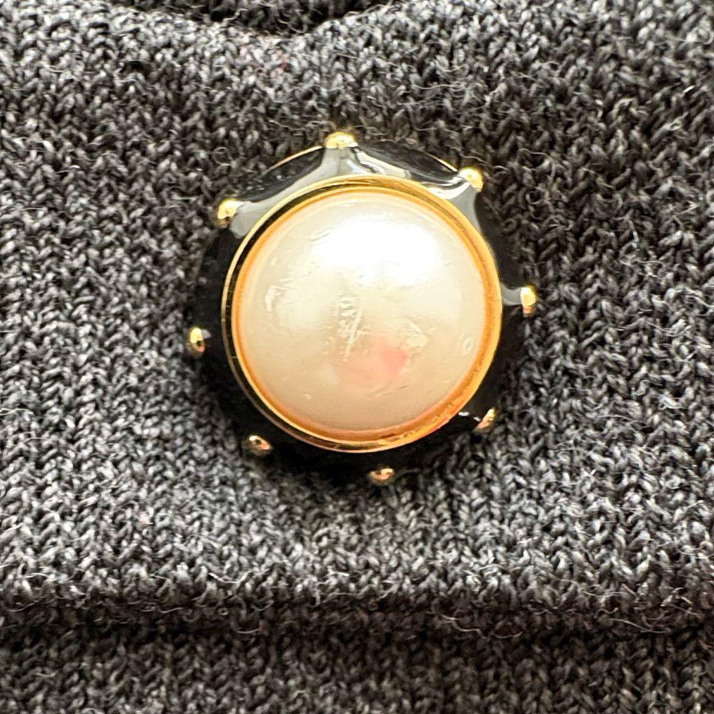 St. John Gray Knit Santana Blazer Jacket Women’s Size 6 Pearl Enamel Buttons USA - Picture 3 of 7